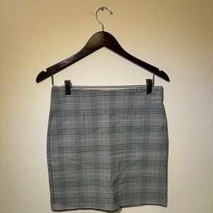 Grey patterned mini pencil skirt (size:m)